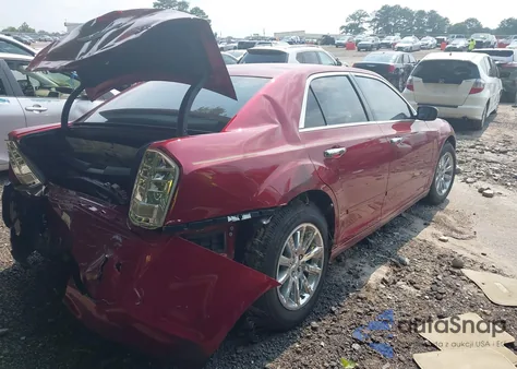 2014 Chrysler 300C из США, поврежденный, VIN 2C3CCAEG8EH121687